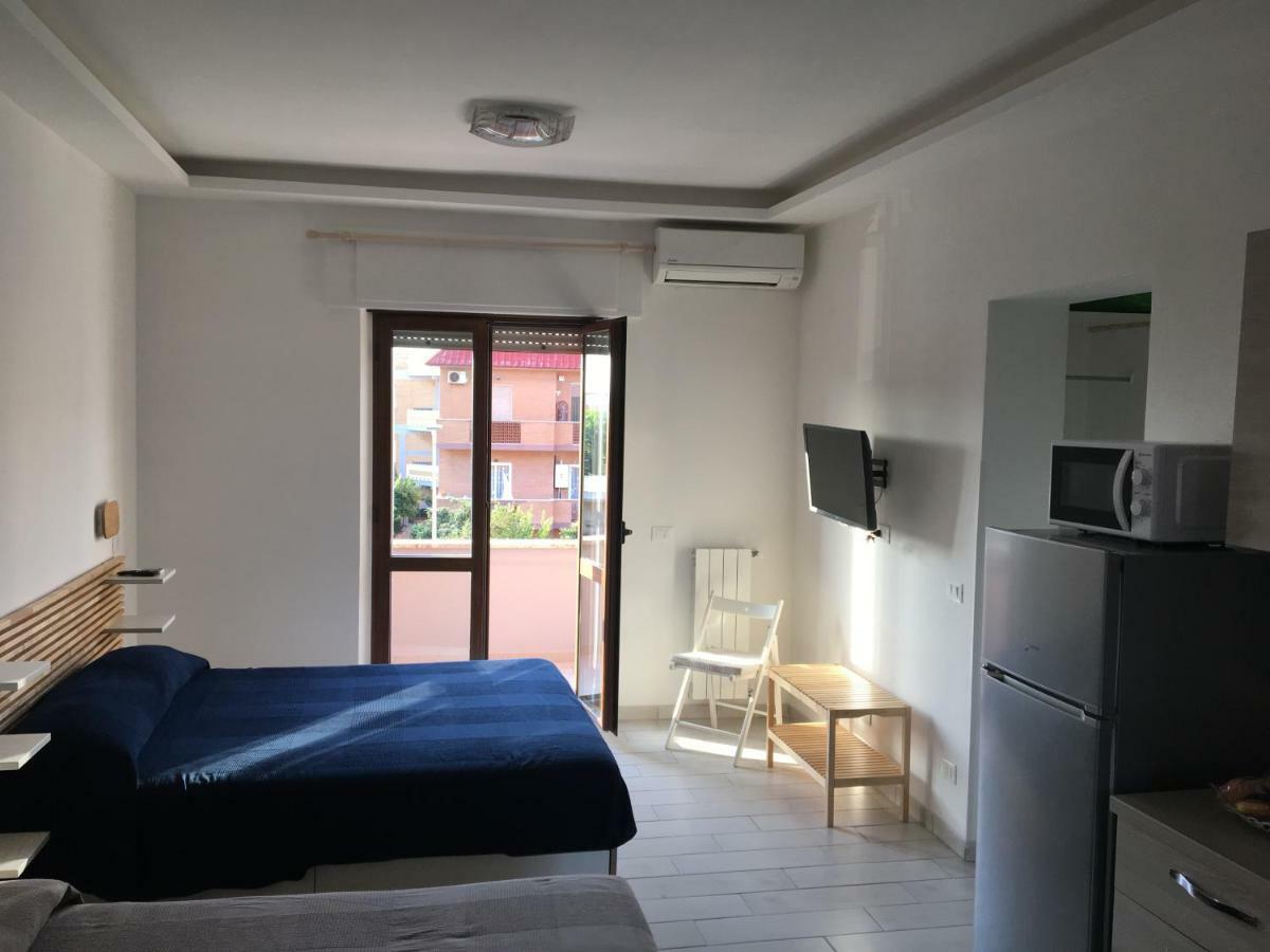 B&B Le Meduse Fiumicino Exterior photo